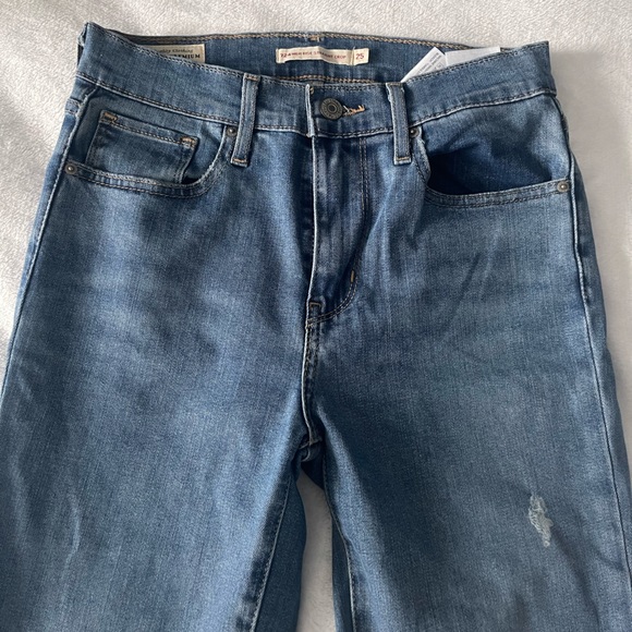 Levi’s flare ankle jean - Picture 3 of 3